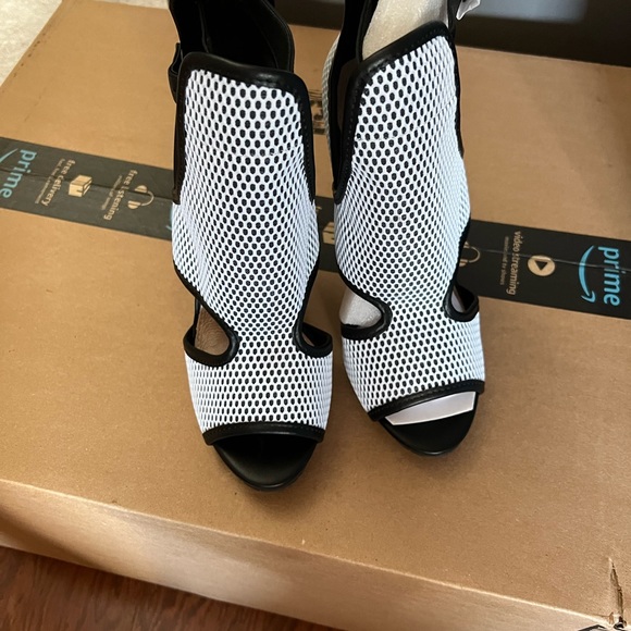 IGGY AZALEA Stve Madden Women High Heel - Picture 12 of 14